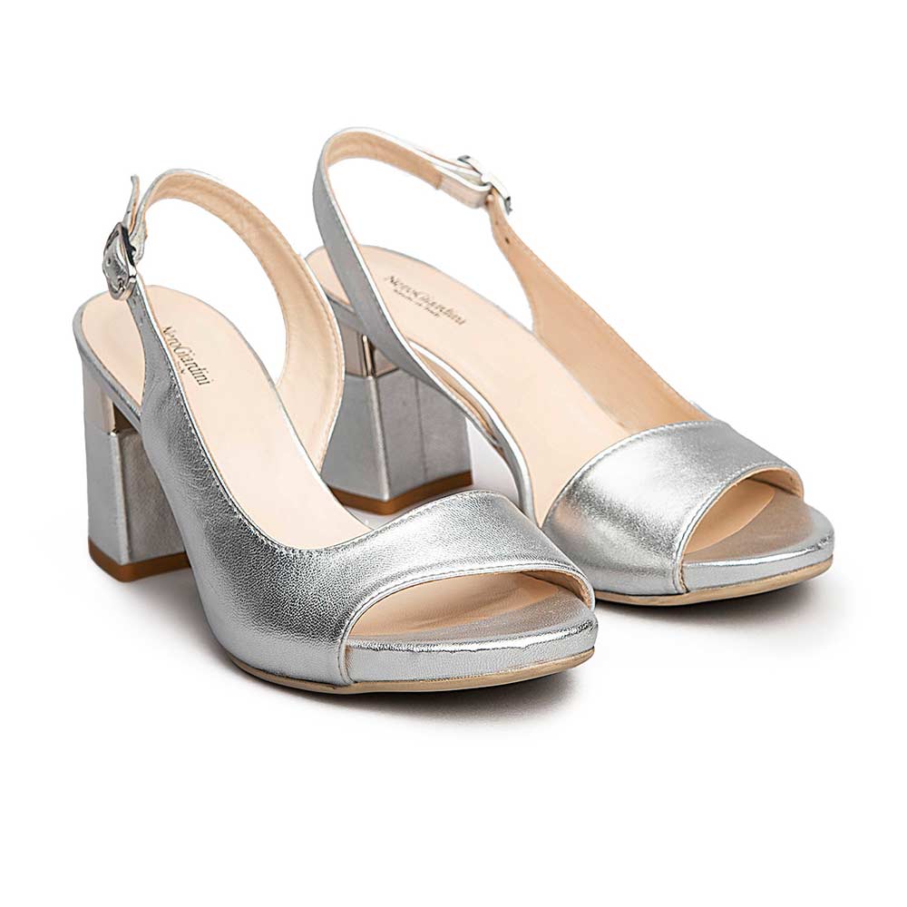 NEROGIARDINI Sandali NeroGiardini donna E012862DE argento<BR/> E012862DE 700 LAMINATO ARGENTO 