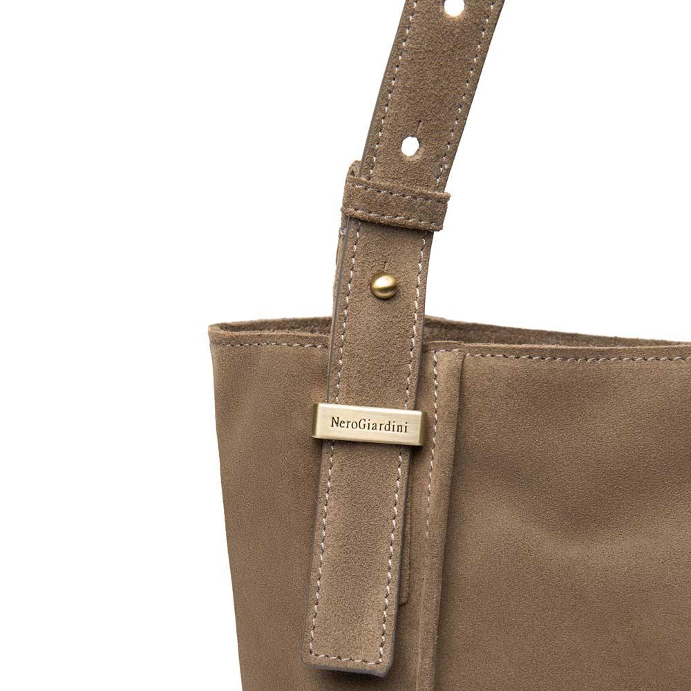 NEROGIARDINI BORSE Borsa donna NeroGiardini I544040D argilla I544040D 331 VELOUR ARGILLA 