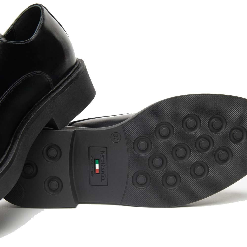 NEROGIARDINI Stringate NeroGiardini donna I513972D nere I513972D 100 PRINCE NERO 