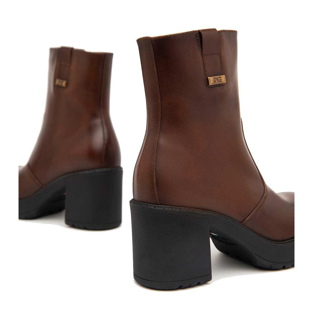 NEROGIARDINI Tronchetti NeroGiardini donna I411993D beige<BR/> I411993D 412 DELEVATO BEIGE 