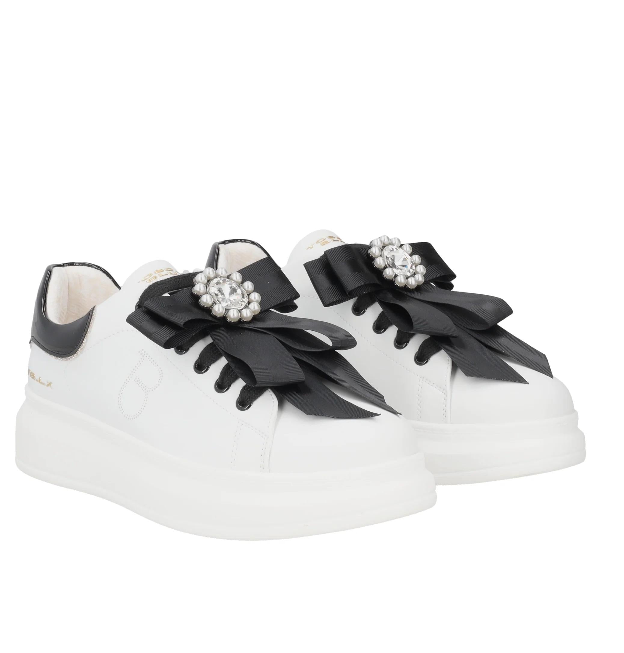 TOSCA BLU Sneakers tosca blu donna chic sf2501 white fiocco a25 SF2501S006 00A FIOCCO BIANCO/NERO 