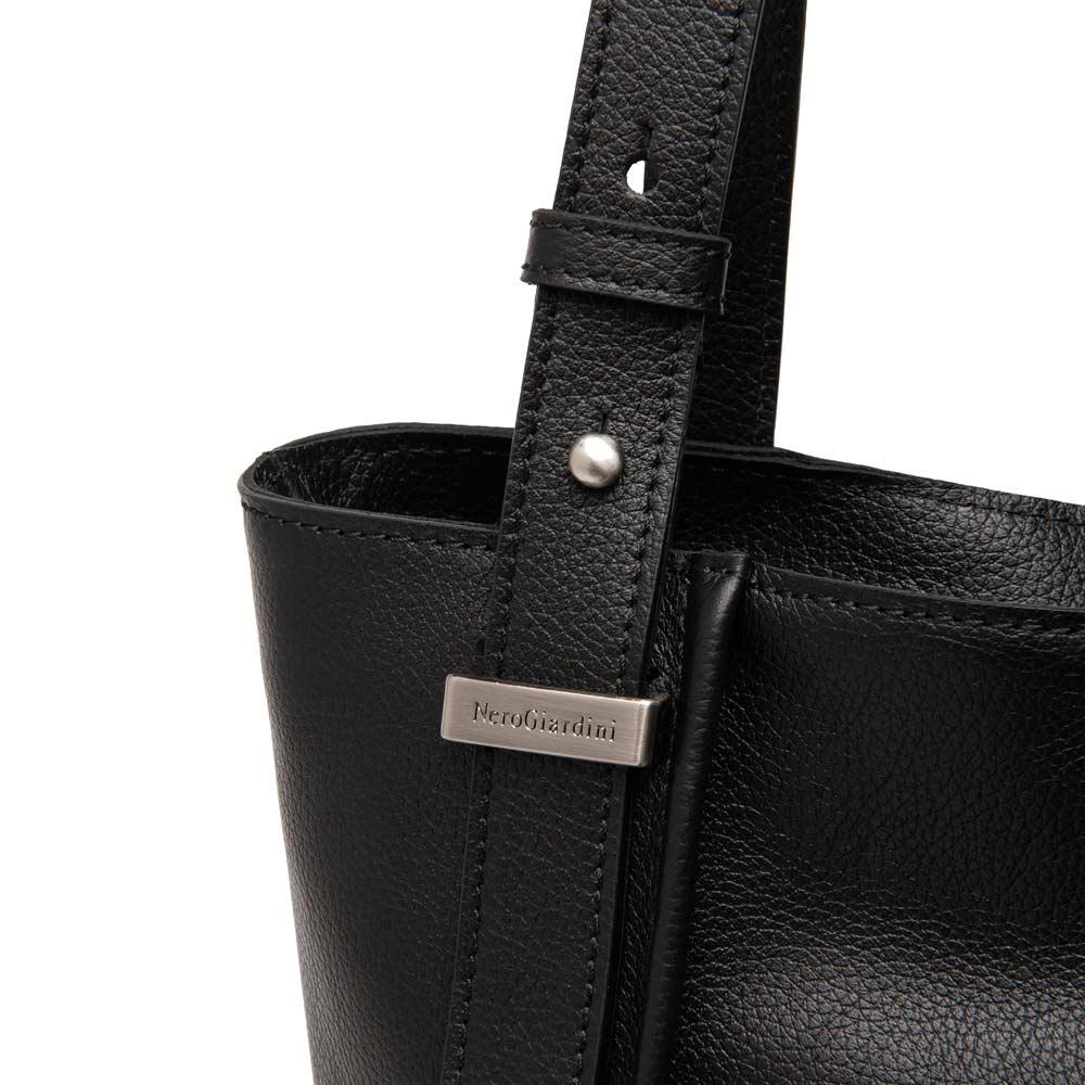 NEROGIARDINI BORSE Borsa donna NeroGiardini I544050D nera I544050D 100 DOLLARO NERO 